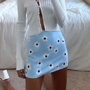 NEVER WORN princess polly mini skirt (US2)